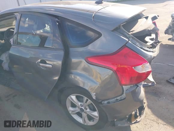 ✅ 2014 Ford Focus SE • VIN: 1FADP3K27EL420850 • Lot: 43610023. Listed on IAAI with Not provided. Free auction sales archive from the USA and detailed vehicle history report at DreamBid. Image 13.
