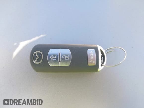 ✅ 2016 Mazda 3 i Sport • VIN: JM1BM1J75G1324001 • Lot: 43449053. Wystawiony na IAAI z przebiegiem 152 494 mil. Bezpłatny archiwum sprzedaży aukcyjnych z USA i szczegółowy raport historii pojazdu na DreamBid. Zdjęcie 11.