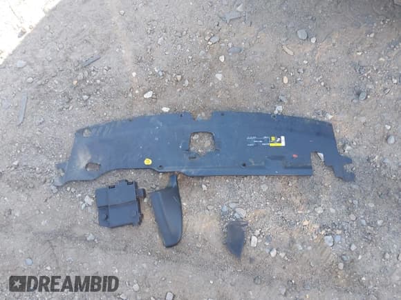 ✅ 2018 Jeep Compass Limited • VIN: 3C4NJDCB7JT199379 • Лот: 43129299. Опубликован ранее на IAAI с пробегом 115 311 миль. Бесплатный доступ к архиву аукционных продаж из США и подробный отчёт об истории автомобиля на DreamBid. Изображение 12.