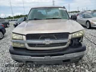 ✅ 2005 Chevrolet Silverado 1500 LS • VIN: 2GCEC19V051204004 • Lot: 71098384. Wystawiony na Copart z przebiegiem 220 150 mil mil. Skorzystaj z bezpłatnego archiwum sprzedaży aukcyjnych z USA i zobacz szczegółowy raport historii pojazdu na DreamBid. Zdjęcie 5.