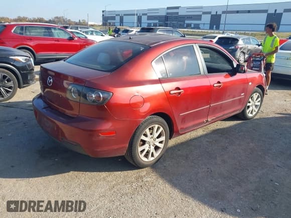 ✅ 2008 Mazda 3 S GT • VIN: JM1BK323281103762 • Лот: 43708665. Опубликован ранее на IAAI с пробегом 248 969 миль. Бесплатный доступ к архиву аукционных продаж из США и подробный отчёт об истории автомобиля на DreamBid. Изображение 4.