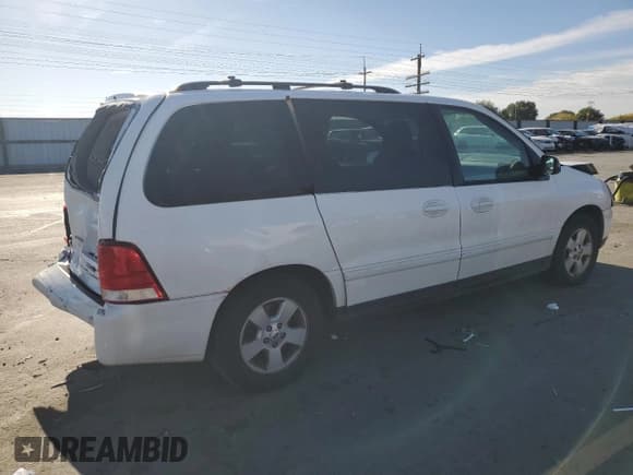 ✅ 2005 Ford Freestar SES • VIN: 2FMZA57675BA49256 • Лот: 85881935. Опубликован ранее на Copart с пробегом 120 966 миль. Бесплатный доступ к архиву аукционных продаж из США и подробный отчёт об истории автомобиля на DreamBid. Изображение 3.