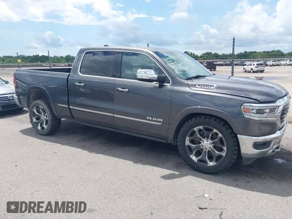 2019 Ram 1500 Limited z VIN 1C6SRFPT0KN519175, wystawiony jako IAAI lot #42545851 z przebiegiem 84 280 mil mil oraz . Historia ofert i sprzedaży dostępna na DreamBid. Obrazek 13.