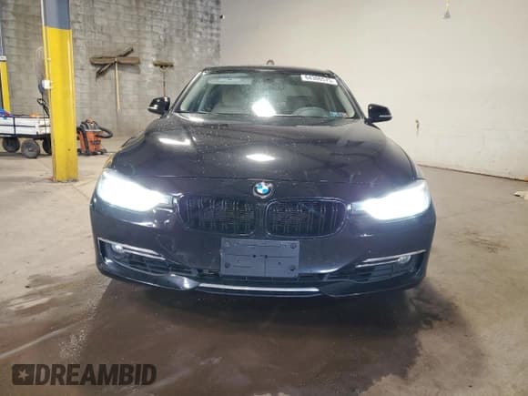 ✅ 2013 BMW 3 Series 335i • VIN: WBA3A9G51DNP36595 • Lot: 64306575. Listed on Copart with 83,061 mi. Free auction sales archive from the USA and detailed vehicle history report at DreamBid. Image 5.