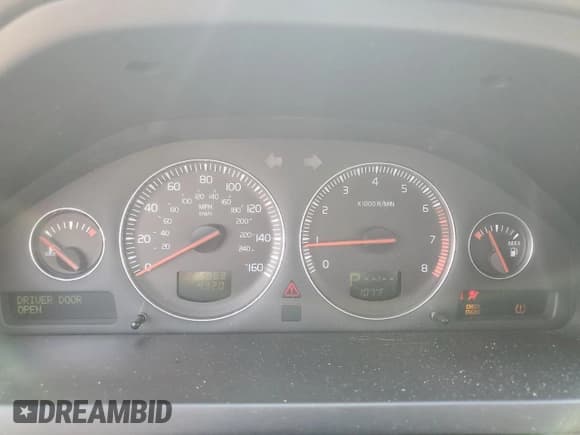 ✅ 2010 Volvo XC90 I6 • VIN: YV4982CZ5A1542516 • Lot: 66571865. Listed on Copart with 215,869 mi. Free auction sales archive from the USA and detailed vehicle history report at DreamBid. Image 9.