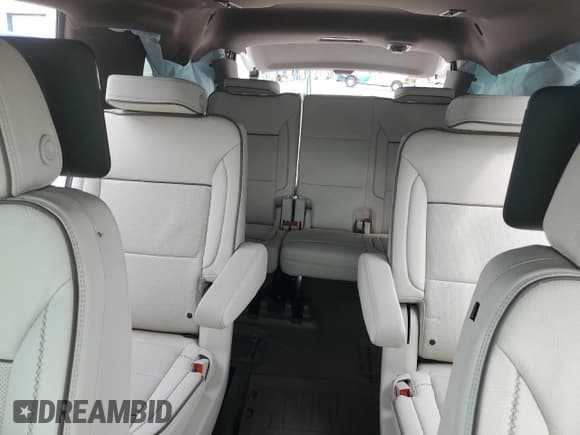 ✅ 2025 GMC Yukon Denali • VIN: 1GKS2DRL0SR249182 • Лот: 68534865. Опубликован ранее на Copart с пробегом 4 488 миль. Бесплатный доступ к архиву аукционных продаж из США и подробный отчёт об истории автомобиля на DreamBid. Изображение 10.