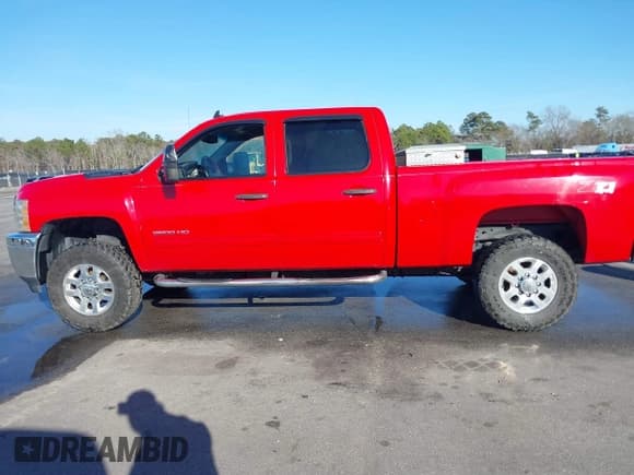 ✅ 2013 Chevrolet Silverado 2500HD LT • VIN: 1GC1KXCG1DF144630 • Lot: 41370886. Listed on IAAI with 268,431 mi. Free auction sales archive from the USA and detailed vehicle history report at DreamBid. Image 14.