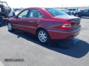✅ 2004 Mercedes-Benz C 240 • VIN: WDBRF61J64A620334 • Lot: 41992511. Wystawiony na IAAI z przebiegiem 133 190 mil. Bezpłatny archiwum sprzedaży aukcyjnych z USA i szczegółowy raport historii pojazdu na DreamBid. Zdjęcie 3.