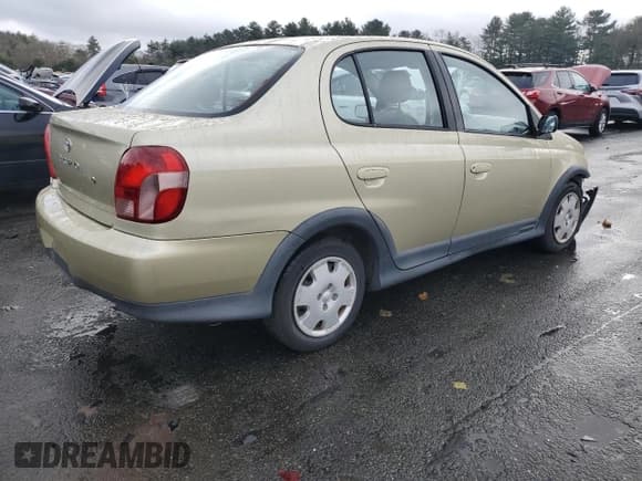 ✅ 2002 Toyota ECHO • VIN: JTDBT123620247748 • Lot: 57074725. Listed on Copart with 139,934 mi. Free auction sales archive from the USA and detailed vehicle history report at DreamBid. Image 3.
