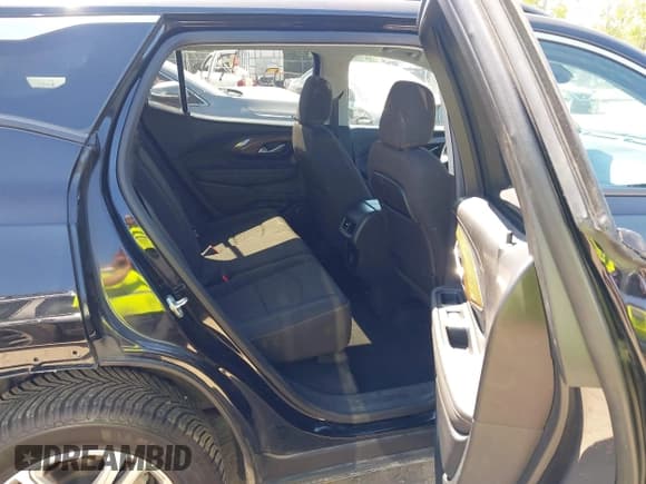 ✅ 2020 GMC Terrain SLE • VIN: 3GKALMEV1LL326702 • Lot: 43140992. Listed on IAAI with 72,077 mi. Free auction sales archive from the USA and detailed vehicle history report at DreamBid. Image 8.