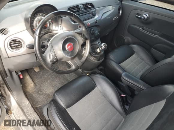 ✅ 2012 FIAT 500 Sport • VIN: 3C3CFFBR1CT384196 • Lot: 90682125. Wystawiony na Copart z przebiegiem 109 752 mil. Bezpłatny archiwum sprzedaży aukcyjnych z USA i szczegółowy raport historii pojazdu na DreamBid. Zdjęcie 8.