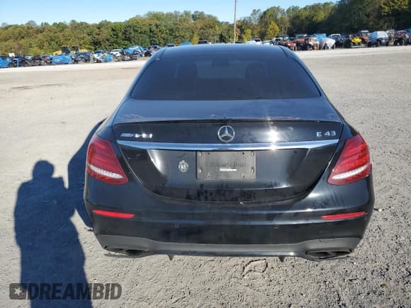 ✅ 2017 Mercedes-Benz E 43 AMG • VIN: WDDZF6EB0HA159860 • Лот: 82495605. Опубликован ранее на Copart с пробегом 124 105 миль. Бесплатный доступ к архиву аукционных продаж из США и подробный отчёт об истории автомобиля на DreamBid. Изображение 6.