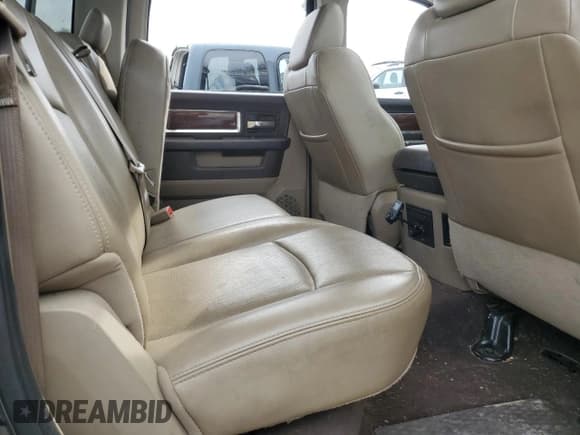 ✅ 2009 Dodge 1500 Laramie • VIN: 1D3HV13T09S804985 • Lot: 80433994. Wystawiony na Copart z przebiegiem 279 207 mil. Bezpłatny archiwum sprzedaży aukcyjnych z USA i szczegółowy raport historii pojazdu na DreamBid. Zdjęcie 10.