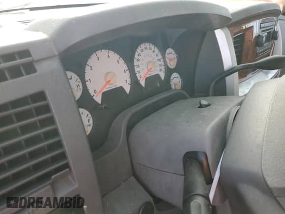 2006 Dodge 1500 SLT с VIN 3D7KR19D56G249107, выставлен на аукционе Copart как лот 76051694 с пробегом Не указан миль и Списание • Salvage title. История ставок и продаж доступна на DreamBid. Изображение 9.