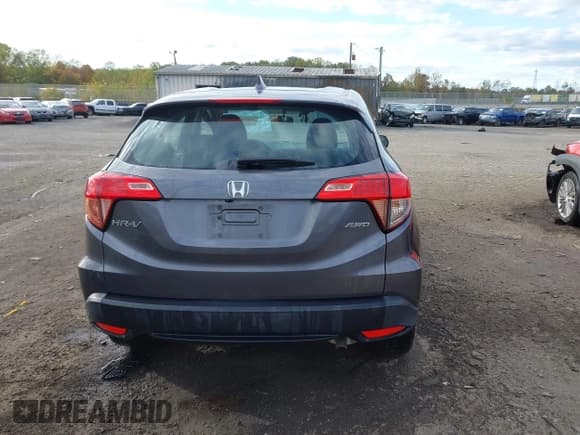✅ 2016 Honda HR-V LX • VIN: 3CZRU6H34GM722795 • Лот: 43516672. Опубликован ранее на IAAI с пробегом 88 250 миль. Бесплатный доступ к архиву аукционных продаж из США и подробный отчёт об истории автомобиля на DreamBid. Изображение 16.