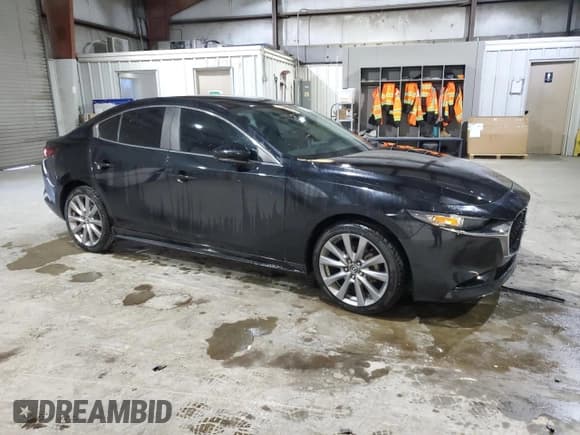 ✅ 2019 Mazda 3 Preferred • VIN: 3MZBPADL9KM108502 • Lot: 93451345. Listed on Copart with 53,664 mi. Free auction sales archive from the USA and detailed vehicle history report at DreamBid. Image 4.