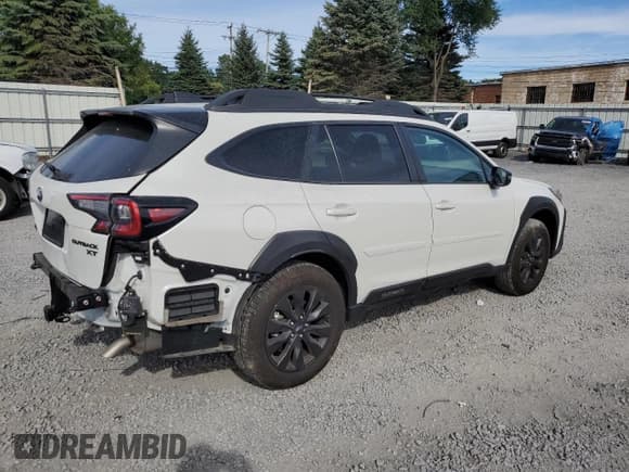 ✅ 2025 Subaru Outback Onyx XT • VIN: 4S4BTGLD3S3220978 • Lot: 69561845. Listed on Copart with 5,664 mi. Free auction sales archive from the USA and detailed vehicle history report at DreamBid. Image 3.