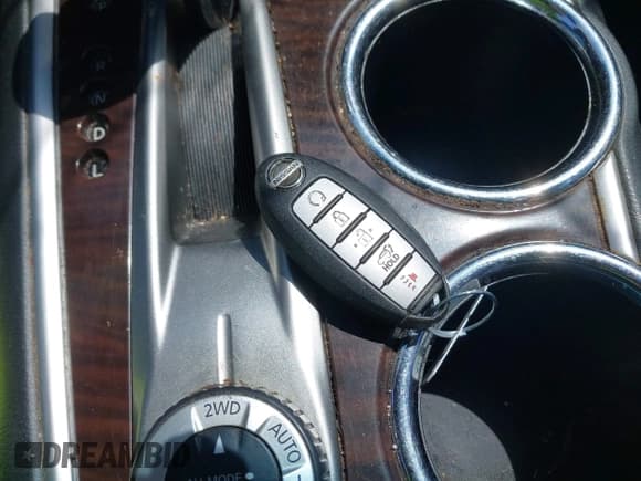 ✅ 2014 Nissan Pathfinder SV • VIN: 5N1AR2MM7EC703101 • Lot: 42221242. Listed on IAAI with 178,237 mi. Free auction sales archive from the USA and detailed vehicle history report at DreamBid. Image 11.