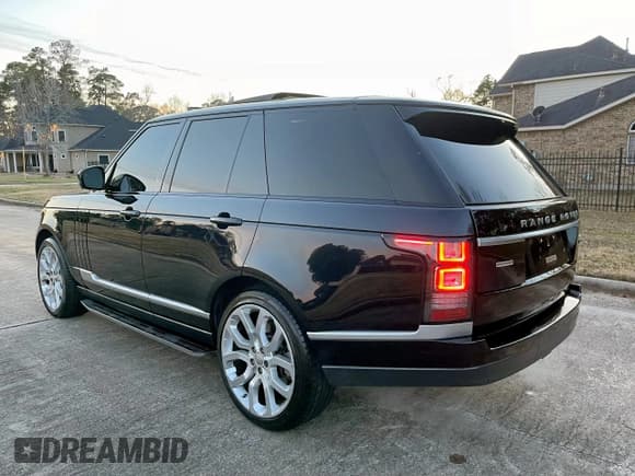 ✅ 2014 Land Rover Range Rover Supercharged • VIN: SALGS2TF6EA155229 • Lot: 57189225. Wystawiony na Copart z przebiegiem 95 369 mil. Bezpłatny archiwum sprzedaży aukcyjnych z USA i szczegółowy raport historii pojazdu na DreamBid. Zdjęcie 3.