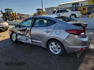 2020 Hyundai Elantra Value Edition z VIN KMHD84LF9LU977504, wystawiony jako Copart lot #80218165 z przebiegiem 43 107 mil mil oraz Szkoda całkowita • Salvage title. Historia ofert i sprzedaży dostępna na DreamBid. Obrazek 2.