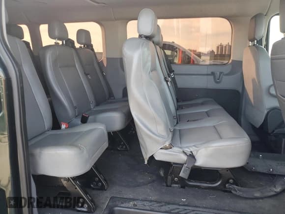 ✅ 2017 Ford Transit XL • VIN: 1FBZX2ZM5HKB42630 • Lot: 64977975. Wystawiony na Copart z przebiegiem 78 235 mil. Bezpłatny archiwum sprzedaży aukcyjnych z USA i szczegółowy raport historii pojazdu na DreamBid. Zdjęcie 11.