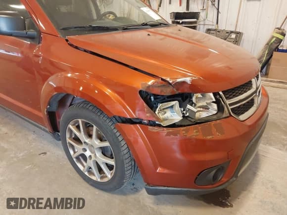 ✅ 2014 Dodge Journey Limited • VIN: 3C4PDDDG0ET122319 • Lot: 43589792. Wystawiony na IAAI z przebiegiem 165 236 mil. Bezpłatny archiwum sprzedaży aukcyjnych z USA i szczegółowy raport historii pojazdu na DreamBid. Zdjęcie 6.