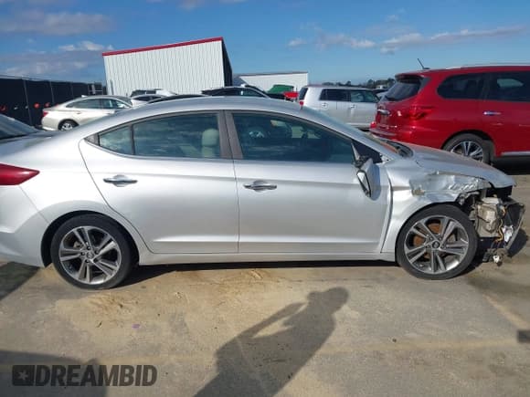✅ 2017 Hyundai Elantra Limited • VIN: 5NPD84LF4HH059651 • Lot: 41801071. Listed on IAAI with 126,589 mi. Free auction sales archive from the USA and detailed vehicle history report at DreamBid. Image 14.