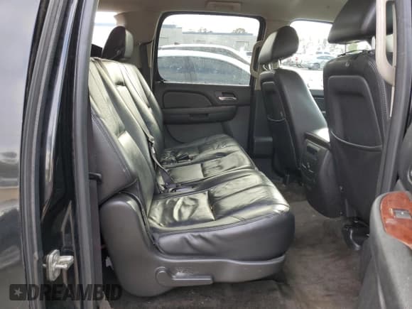 ✅ 2012 Chevrolet Suburban LT • VIN: 1GNSCJE03CR106674 • Lot: 82184705. Listed on Copart with 227,240 mi. Free auction sales archive from the USA and detailed vehicle history report at DreamBid. Image 11.