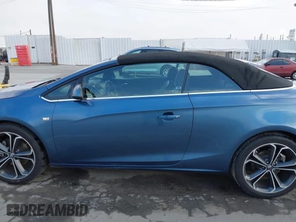 ✅ 2016 Buick Cascada • VIN: W04WV3N55GG038076 • Lot: 42078862. Wystawiony na IAAI z przebiegiem 93 971 mil. Bezpłatny archiwum sprzedaży aukcyjnych z USA i szczegółowy raport historii pojazdu na DreamBid. Zdjęcie 15.