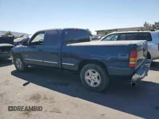 2001 Chevrolet Silverado 1500 LT z VIN 1GCEC19TX1Z139565, wystawiony jako Copart lot #61339244 z przebiegiem 285 157 mil mil oraz Szkoda całkowita • Salvage title. Historia ofert i sprzedaży dostępna na DreamBid. Obrazek 2.
