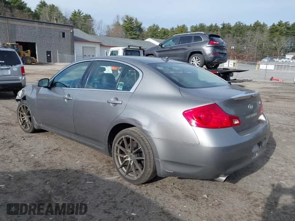 ✅ 2008 Infiniti G35 x • VIN: JNKBV61F98M270122 • Lot: 43726840. Wystawiony na IAAI z przebiegiem 120 653 mil. Bezpłatny archiwum sprzedaży aukcyjnych z USA i szczegółowy raport historii pojazdu na DreamBid. Zdjęcie 3.