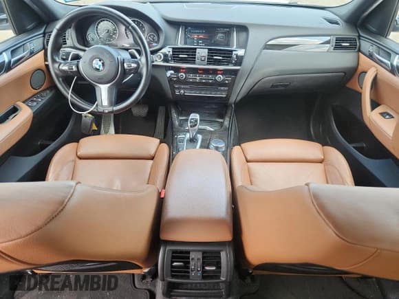 ✅ 2018 BMW X4 M40i • VIN: 5UXXW7C54J0W63780 • Lot: 66447495. Wystawiony na Copart z przebiegiem 85 670 mil. Bezpłatny archiwum sprzedaży aukcyjnych z USA i szczegółowy raport historii pojazdu na DreamBid. Zdjęcie 8.