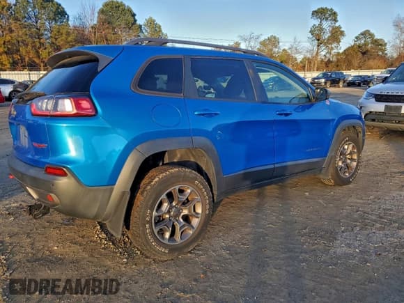 ✅ 2020 Jeep Cherokee Trailhawk Elite • VIN: 1C4PJMBX3LD611862 • Lot: 94715205. Listed on Copart with 42,160 mi. Free auction sales archive from the USA and detailed vehicle history report at DreamBid. Image 3.