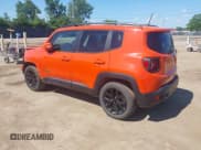 ✅ 2018 Jeep Renegade Latitude • VIN: ZACCJBBB5JPG97763 • Lot: 42601434. Wystawiony na IAAI z przebiegiem 75 916 mil. Bezpłatny archiwum sprzedaży aukcyjnych z USA i szczegółowy raport historii pojazdu na DreamBid. Zdjęcie 3.
