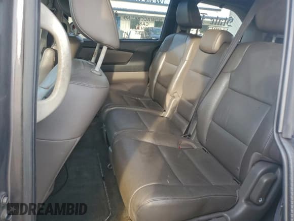 ✅ 2014 Honda Odyssey EX-L • VIN: 5FNRL5H61EB048135 • Lot: 93994985. Wystawiony na Copart z przebiegiem 307 113 mil. Bezpłatny archiwum sprzedaży aukcyjnych z USA i szczegółowy raport historii pojazdu na DreamBid. Zdjęcie 11.