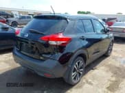 ✅ 2019 Nissan Kicks S • VIN: 3N1CP5CUXKL549508 • Lot: 42502798. Listed on IAAI with 106,096 mi. Free auction sales archive from the USA and detailed vehicle history report at DreamBid. Image 4.