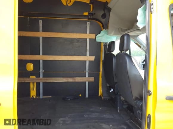 ✅ 2020 Ford Transit Cargo • VIN: 1FTBR1X81LKA56814 • Лот: 42157180. Опубликован ранее на IAAI с пробегом 113 032 миль. Бесплатный доступ к архиву аукционных продаж из США и подробный отчёт об истории автомобиля на DreamBid. Изображение 8.