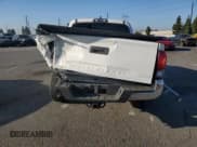 ✅ 2018 Toyota Tacoma SR5 • VIN: 5TFAZ5CN6JX067676 • Лот: 91860595. Опубликован ранее на Copart с пробегом 103 415 миль. Бесплатный доступ к архиву аукционных продаж из США и подробный отчёт об истории автомобиля на DreamBid. Изображение 6.