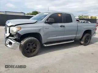 ✅ 2019 Toyota Tundra SR • VIN: 5TFRY5F14KX252874 • Лот: 61666815. Опубликован ранее на Copart с пробегом 197 874 миль. Бесплатный доступ к архиву аукционных продаж из США и подробный отчёт об истории автомобиля на DreamBid. Изображение 1.
