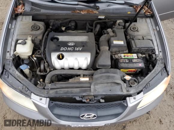 ✅ 2008 Hyundai Sonata GLS • VIN: 5NPET46C28H315175 • Лот: 84271134. Опубликован ранее на Copart с пробегом 248 772 миль. Бесплатный доступ к архиву аукционных продаж из США и подробный отчёт об истории автомобиля на DreamBid. Изображение 12.