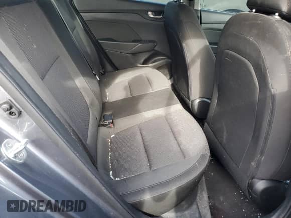 2018 Hyundai Accent SEL z VIN 3KPC24A33JE018363, wystawiony jako Copart lot #44250604 z przebiegiem 108 327 mil mil oraz . Historia ofert i sprzedaży dostępna na DreamBid. Obrazek 10.