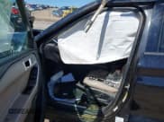 ✅ 2022 Ford Explorer Limited • VIN: 1FMSK7FH1NGA57116 • Lot: 41769249. Wystawiony na IAAI z przebiegiem Nie podano. Bezpłatny archiwum sprzedaży aukcyjnych z USA i szczegółowy raport historii pojazdu na DreamBid. Zdjęcie 5.