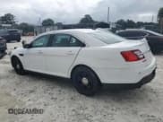 ✅ 2015 Ford Police Interceptor • VIN: 1FAHP2MT5FG208038 • Lot: 68208775. Listed on Copart with 86,804 mi. Free auction sales archive from the USA and detailed vehicle history report at DreamBid. Image 2.