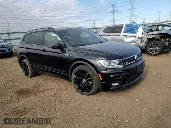✅ 2021 Volkswagen Tiguan SE • VIN: 3VV2B7AX2MM097343 • Lot: 93000265. Wystawiony na Copart z przebiegiem 20 047 mil. Bezpłatny archiwum sprzedaży aukcyjnych z USA i szczegółowy raport historii pojazdu na DreamBid. Zdjęcie 13.