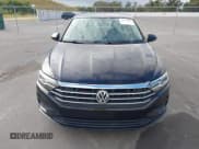 ✅ 2020 Volkswagen Jetta S • VIN: 3VWCB7BUXLM074749 • Lot: 43573025. Wystawiony na IAAI z przebiegiem 48 176 mil. Bezpłatny archiwum sprzedaży aukcyjnych z USA i szczegółowy raport historii pojazdu na DreamBid. Zdjęcie 12.