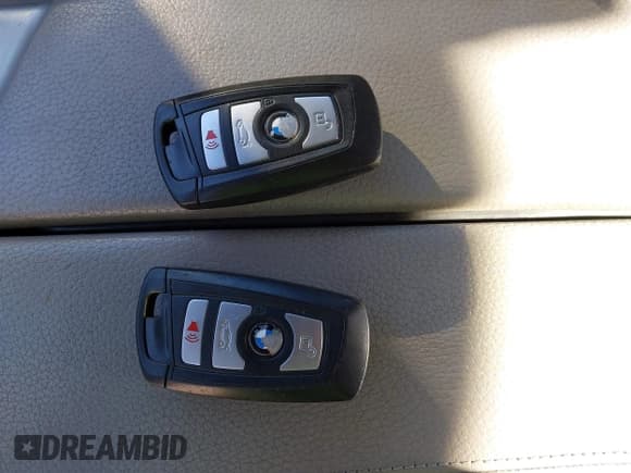 ✅ 2013 BMW 5 Series 528i xDrive • VIN: WBAXH5C5XDDW15498 • Лот: 43681150. Опубликован ранее на IAAI с пробегом 168 657 миль. Бесплатный доступ к архиву аукционных продаж из США и подробный отчёт об истории автомобиля на DreamBid. Изображение 11.