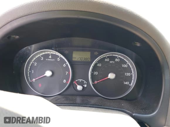 ✅ 2011 Hyundai Accent GLS • VIN: KMHCN4AC5BU581713 • Лот: 42188420. Опубликован ранее на IAAI с пробегом 170 380 миль. Бесплатный доступ к архиву аукционных продаж из США и подробный отчёт об истории автомобиля на DreamBid. Изображение 7.