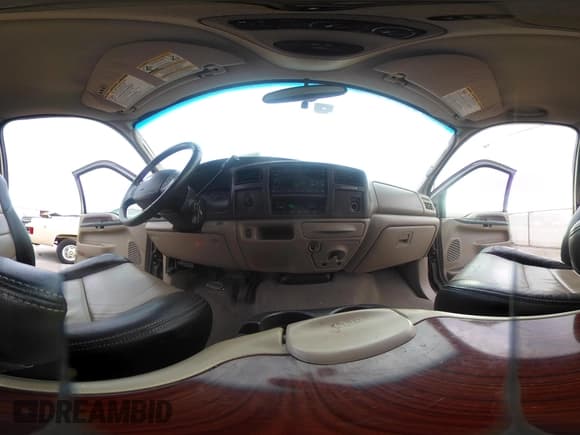 ✅ 2005 Ford Excursion Eddie Bauer • VIN: 1FMNU44L85EB52622 • Лот: 43825079. Опубликован ранее на IAAI с пробегом 226 490 миль. Бесплатный доступ к архиву аукционных продаж из США и подробный отчёт об истории автомобиля на DreamBid. Изображение 18.