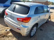 ✅ 2011 Mitsubishi Outlander SE • VIN: JA4AP4AU2BZ016010 • Lot: 43518835. Wystawiony na IAAI z przebiegiem 151 984 mil. Bezpłatny archiwum sprzedaży aukcyjnych z USA i szczegółowy raport historii pojazdu na DreamBid. Zdjęcie 4.