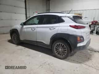 2020 Hyundai Kona SEL с VIN KM8K22AA4LU402585, выставлен на аукционе Copart как лот 36758923 с пробегом 53 795 миль миль и . История ставок и продаж доступна на DreamBid. Изображение 2.